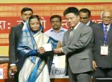 GS Ngo Bao Chau gianh giai 'Nobel Toan hoc' hinh anh