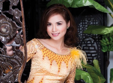 Tan hoa hau TGNV 2010 dam tham trong ta ao dai hinh anh