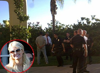 Paris Hilton bi tan cong tai nha rieng hinh anh