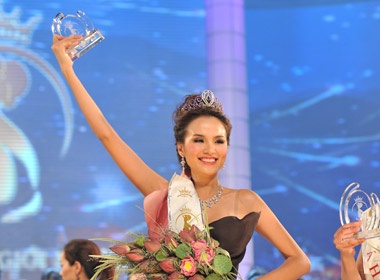 Diem Huong: 'Hai A hau xung dang voi ngoi vi cua ho' hinh anh