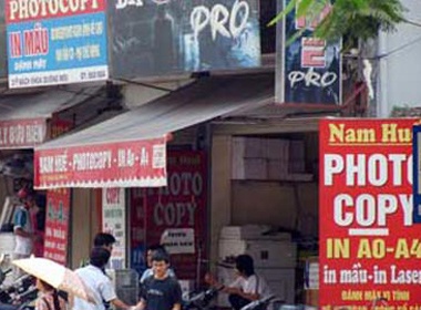 Qua de de mua khoa luan chi voi... 30.000 dong hinh anh