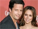 Jennifer Love Hewitt len xe hoa hinh anh