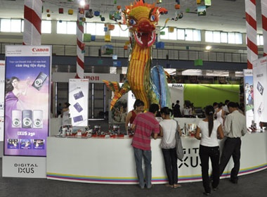 Khai man trien lam Canon Festival 2010 hinh anh