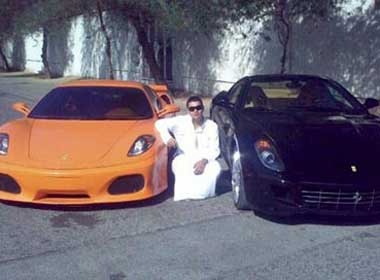 Thieu gia A rap voi bo suu tap 30 chiec sieu xe hinh anh