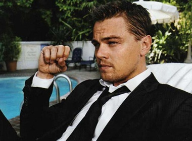 Leonardo DiCaprio thoat nan fan cuong hinh anh