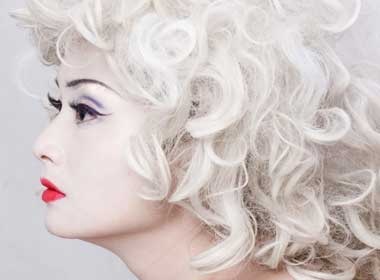 Make up an tuong voi Lan Phuong hinh anh