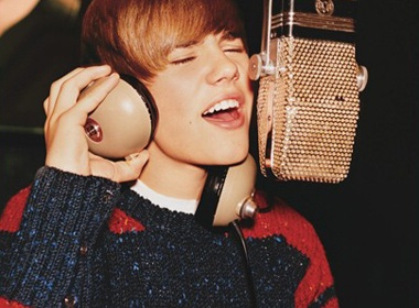 Justin Bieber sap tung phim doc hinh anh