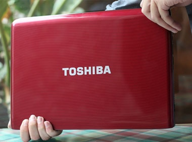 Toshiba Portege T230 mau do 'sexy' tai Viet Nam hinh anh