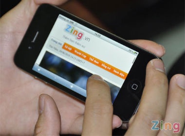 iPhone 4 chinh hang ruc rich tien vao Viet Nam hinh anh