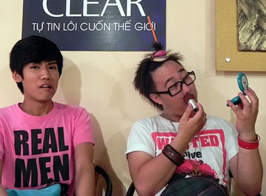 Khoanh khac ngo nghinh cua Vietnam Idol hinh anh