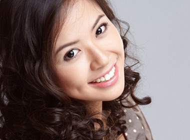 Kieu Khanh da duoc 'duyet' thi Miss World 2010 hinh anh