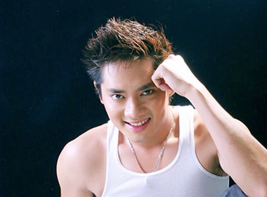 Ngam ve dien trai cua Minh Luan hinh anh