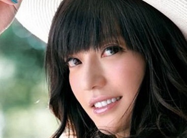 Trieu Vy 'qua mat' Chau Tan va Pham Bang Bang hinh anh