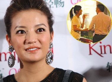 Lo anh Trieu Vy vui ve ben chong hinh anh