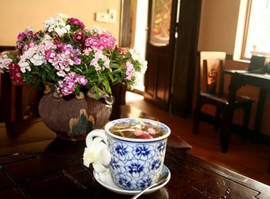 Cuoi thu di thuong tra o Tam tra quan hinh anh