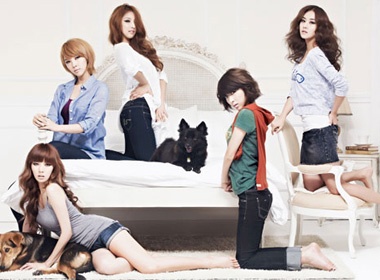 4Minute khoe dang cung cun xinh hinh anh