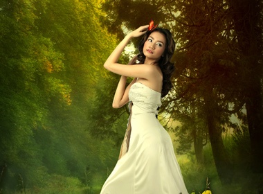 Truc Diem lac buoc trong khu vuon ky la hinh anh