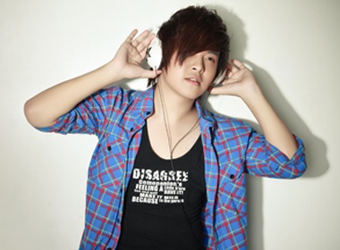 Wanbi Tuan Anh chua bao gio lo bi tiem ngoi hinh anh