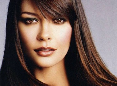 Catherine Zeta Jones nghi viec cham chong hinh anh