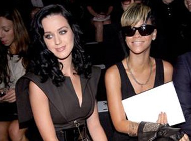 Rihanna quyet dinh hop tac cung Katy Perry hinh anh