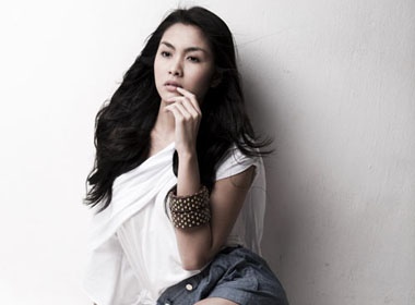 Tang Thanh Ha: 'Toi van doc than' hinh anh