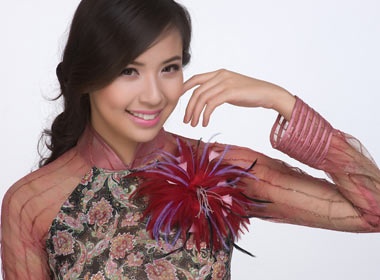 Kieu Khanh dep hon nhien hinh anh