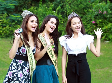 Diem Huong hoi ngo cac hoa hau Trai Dat hinh anh