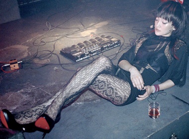 Chau Tan la lam voi hinh anh rocker hinh anh