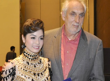 Nhat Kim Anh bat ngo doat giai 'Nu dien vien xuat sac' hinh anh