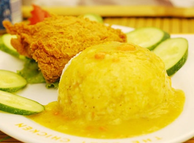 Dia chi com ngon ma binh dan noi pho co hinh anh