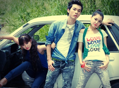 Thanh Ngoc, Khoi My ca tinh cung Denim hinh anh