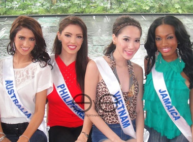 Chung Thuc Quyen khoe dang o Thanh Do hinh anh