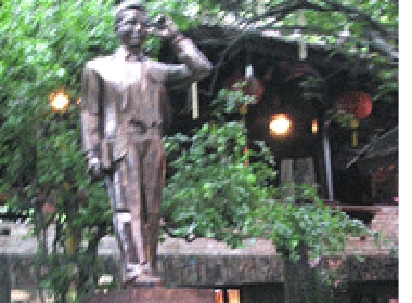 Nguoi Binh Duong dung tuong Ngo Bao Chau hinh anh