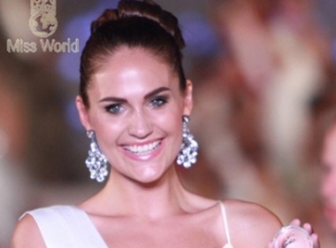 Hoa hau Na Uy doat Top model hinh anh