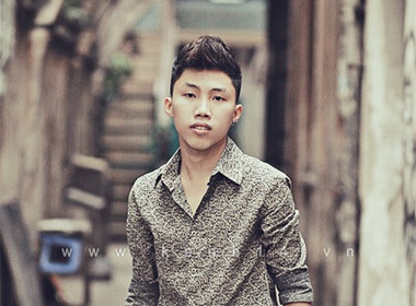 Gap anh chang 9X chu nhan cua clip 'Ban sac Viet Nam' hinh anh