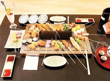 Thom lung do an nhanh kieu Nhat hinh anh