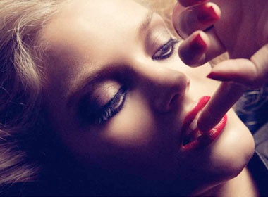 Olya Ivanisevic - goi cam ve dep Serbia hinh anh