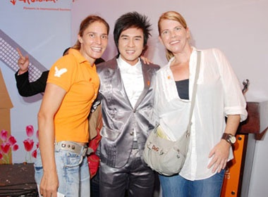 Dan Truong tuoi cuoi cung 'co gai Ha Lan' hinh anh