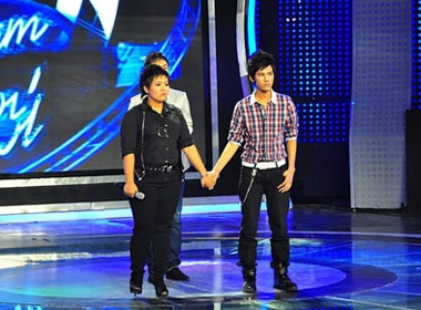 'Siu con' chia tay Vietnam Idol hinh anh