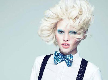 Lara Stone thang kien Playboy hinh anh