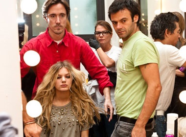 Ba nha tao mau toc noi tieng 'cap ben' Ha Noi hinh anh