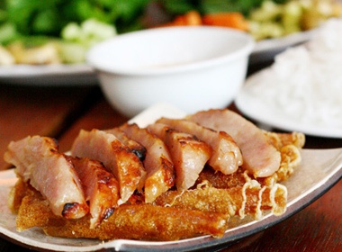 Kham pha nem nuong Nha Trang o Ha Noi hinh anh