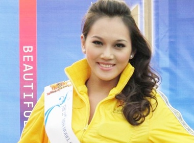 Ngoc Thach doat giai thuong Top 5 thi sinh duoc yeu men hinh anh