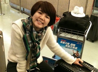 Ella du hoc My, S.H.E tam thoi phan ly hinh anh