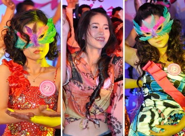 Miss Teen cuong nhiet trong dem hoa trang hinh anh