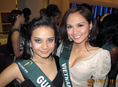 Hoa hau Diem Huong rang ro ben cac my nhan quoc te hinh anh