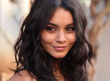 Bi quyet giu lan da dep cua Vanessa Hudgens hinh anh