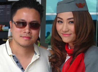 Ngam tiep vien hang khong xinh dep Ngan Khanh hinh anh