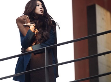 Dien ao khoac dep nhu Yoon Eun Hye hinh anh