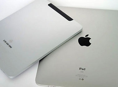 iPad nhai so dang voi iPad that hinh anh